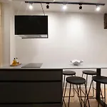 Renovated In Historic Old Town Ac Apartamento *