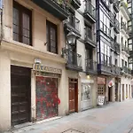 Renovated In Historic Old Town Ac Apartamento
