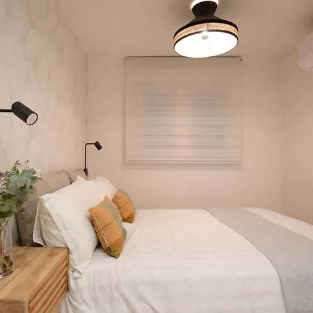 Renovated In Historic Old Town