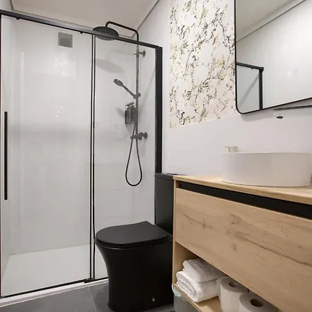 Renovated In Historic Old Town Ac 公寓 *